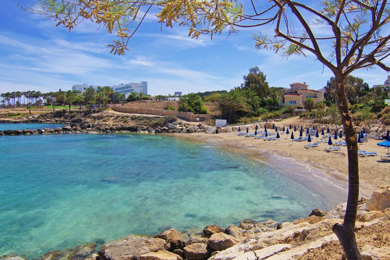Lucile - Coralli Beachfront Apartment Paralimni Ngoại thất bức ảnh