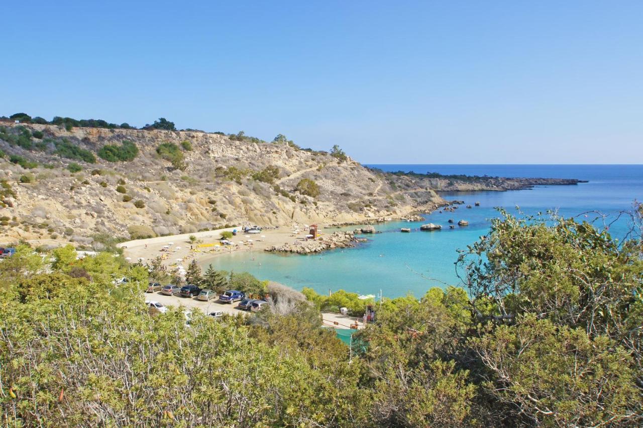 Lucile - Coralli Beachfront Apartment Paralimni Ngoại thất bức ảnh